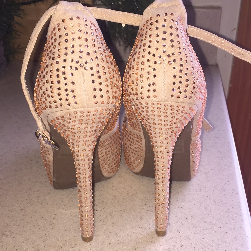 Deb pumps - Picture 1 of 4